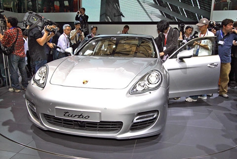  porsche panamera - ngôi sao của thượng hải motorshow 