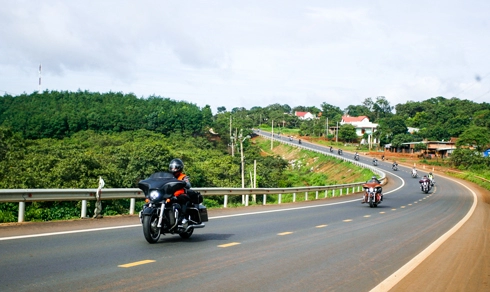  quốc lộ 14 - cung đường đẹp cho các biker 