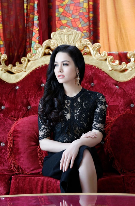 Sau sinh quý tử nhật kim anh trở lại xinh đẹp gợi cảm
