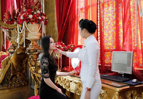 Sau sinh quý tử nhật kim anh trở lại xinh đẹp gợi cảm
