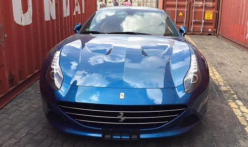  siêu xe mui trần ferrari california t 2015 đầu tiên về việt nam 