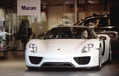  siêu xe porsche 918 lao vào đám đông 26 người bị thương 