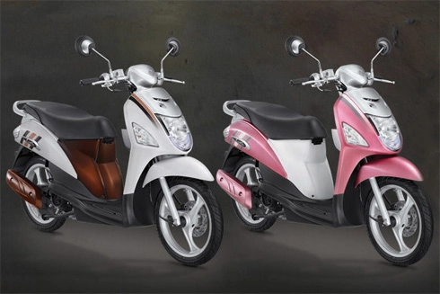  suzuki trình làng scooter mới 