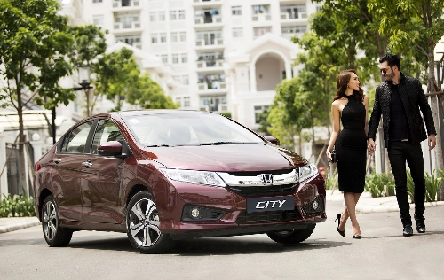  tặng 500 lít xăng khi mua honda city 2016 