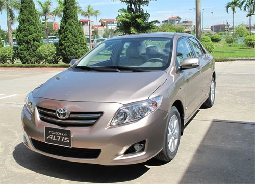  toyota việt nam triệu hồi corolla sửa lỗi cửa kính 