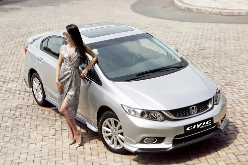  trai tài gái sắc bên honda civic modulo 