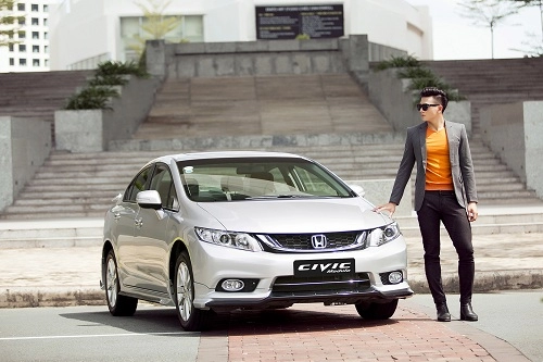  trai tài gái sắc bên honda civic modulo 