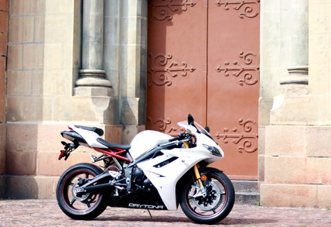  triumph daytona 675r 2012 đầu tiên tại việt nam 