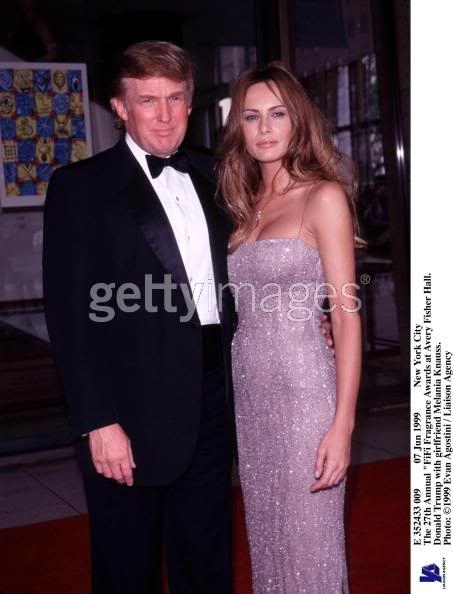 Vợ donald trump từ mẫu nữ sexy đến phu nhân sang quý