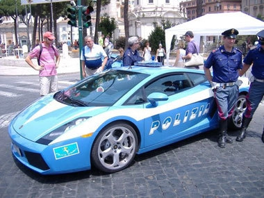  xe cảnh sát hấp dẫn nhất thế giới 