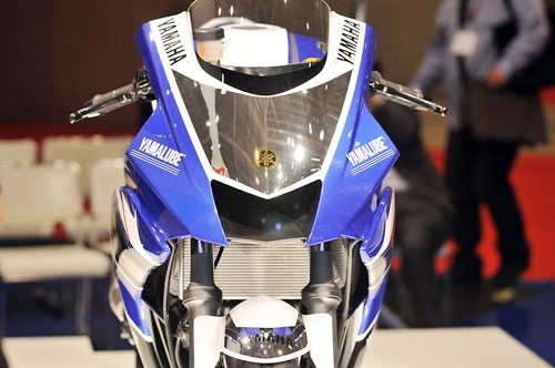  yamaha r25 concept ra mắt tại triển lãm tokyo 2013 