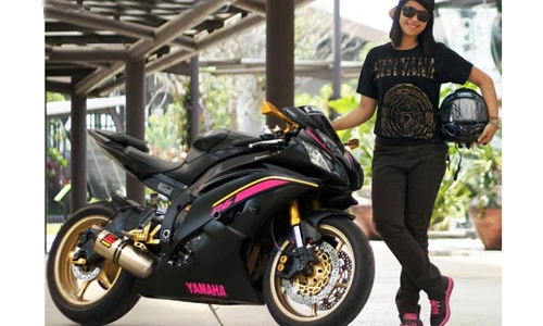  yamaha r6 cá tính của nữ biker 