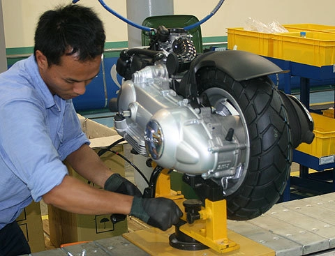  bên trong nhà máy piaggio việt nam 