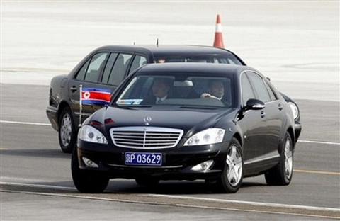  chủ tịch kim jong-il và niềm đam mê mercedes 