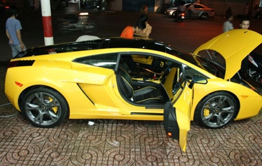  hàng độc lamborghini gallardo se cập cảng việt nam 