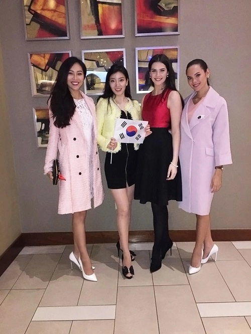 Hoa khôi diệu ngọc được khen khi thi tài năng miss world