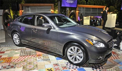  infiniti dòng m thế hệ mới ra mắt ở los angeles 