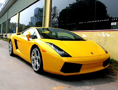  lamborghini không quan tâm tới khí thải 