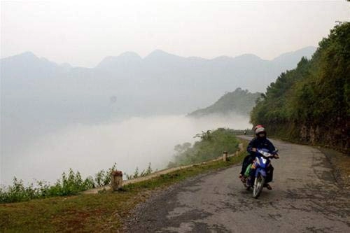 Mây trắng trên đỉnh hà giang