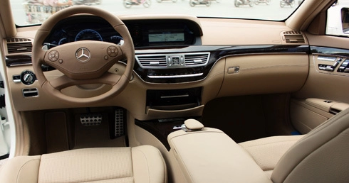  mercedes s63 amg chính hãng đầu tiên tại việt nam 