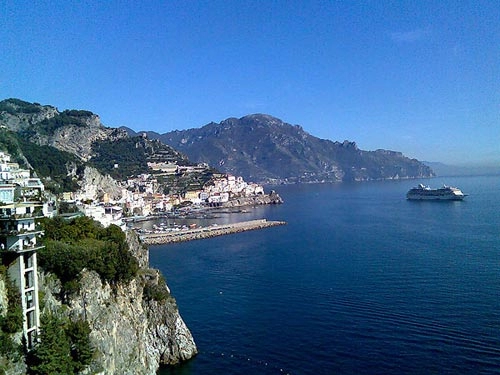 Ngất ngây vẻ đẹp bờ biển amalfi