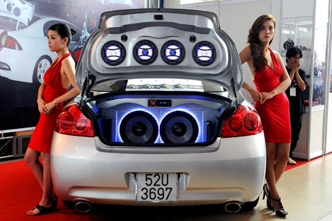  người đẹp tại autoexpo 2009 