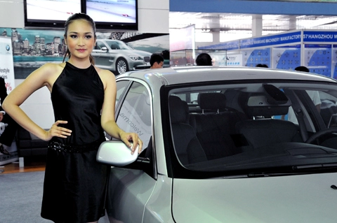  người đẹp tại autoexpo 2009 