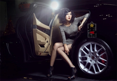  người đẹp trung quốc sexy bên panamera turbo 