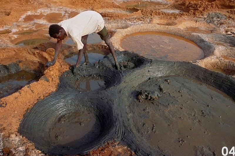 Cánh đồng muối đất sét độc nhất vô nhị ở sa mạc sahara