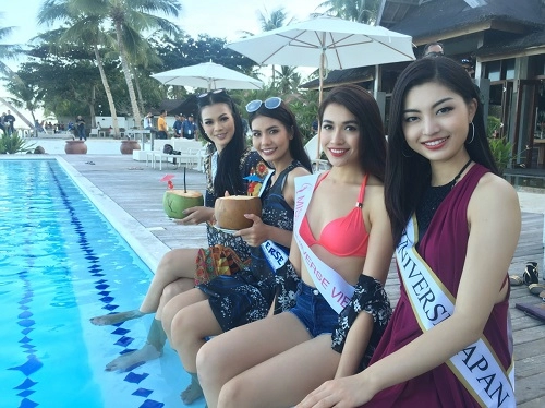 Lệ hằng tự tin đọ sắc bikini bên đối thủ miss universe