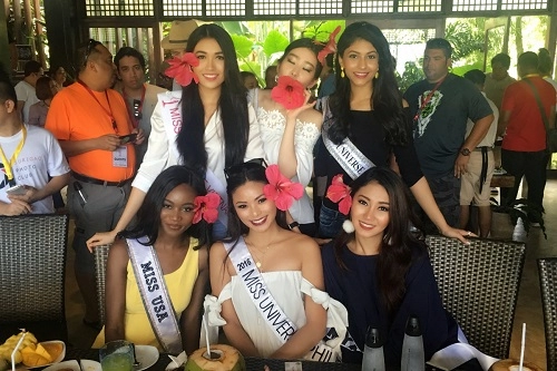 Lệ hằng tự tin đọ sắc bikini bên đối thủ miss universe