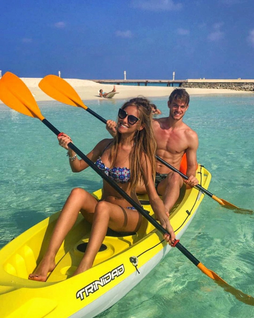 Quả bóng hồng số 2 nàng wags sexy mê hoặc của daniele rugani