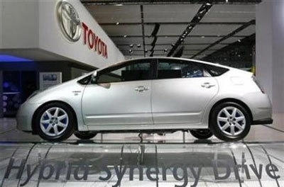  toyota đưa pin mặt trời lên prius 