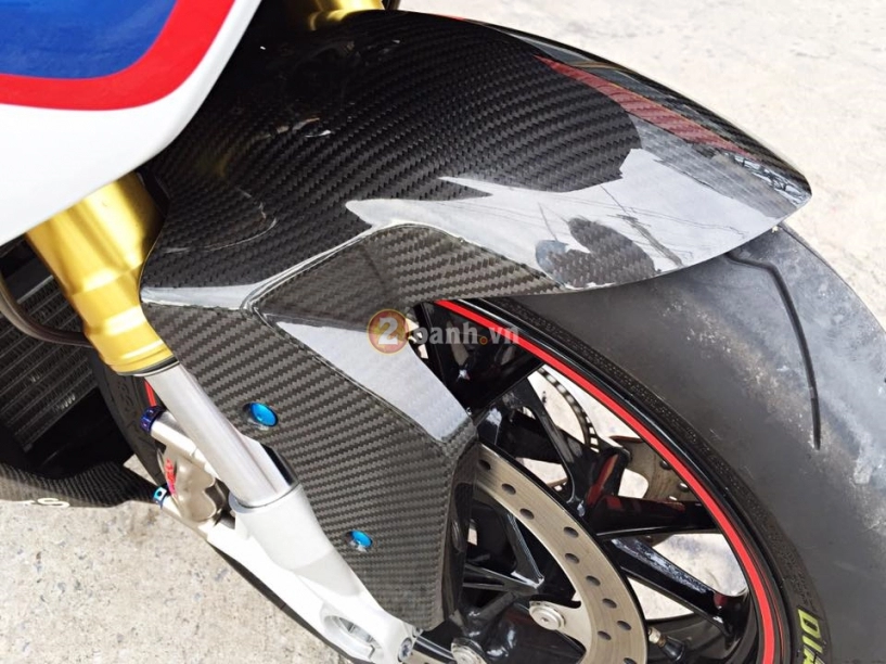 Bmw s1000rr 2015 hút hồn trong bản độ hàng hiệu