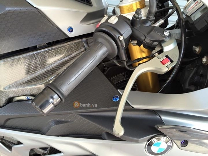 Bmw s1000rr bản độ đơn giản từ đồ chính hãng đầy chất lượng