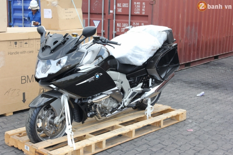 Chi tiết bmw k1600 gtl 2016 vừa được đập thùng tại việt nam