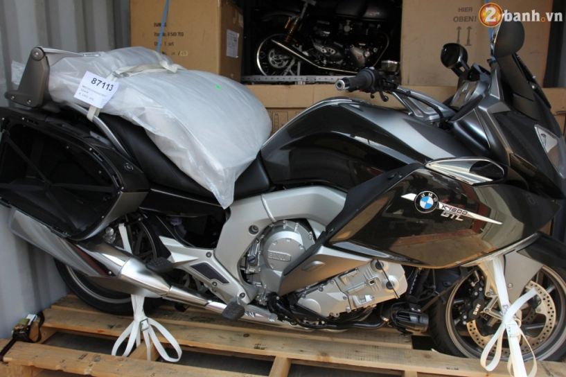 Chi tiết bmw k1600 gtl 2016 vừa được đập thùng tại việt nam