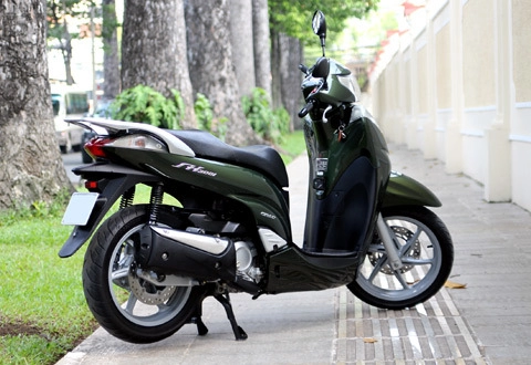  honda sh300i - sự khác biệt của scooter phân khối lớn 