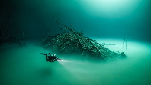 Khám phá hồ nước ngầm bí ẩn ở mexico
