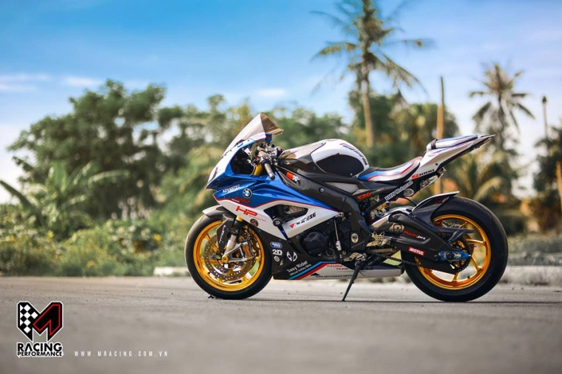 M-racing performance tiếp tục giới thiệu bộ ảnh đẹp cùng bmw s1000rr