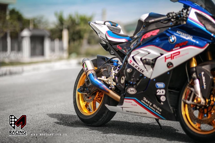 M-racing performance tiếp tục giới thiệu bộ ảnh đẹp cùng bmw s1000rr