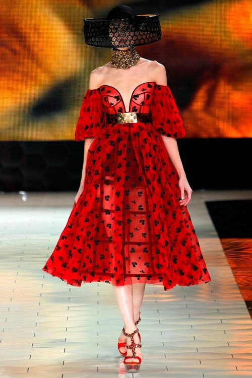 Nàng tiên ong đầy sắc của mcqueen