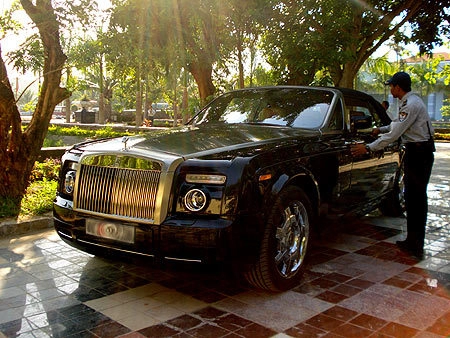  rolls-royce drophead coupe tại nha trang 