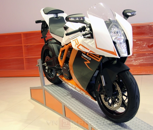  siêu môtô ktm rc8r chính hãng đầu tiên tại việt nam 