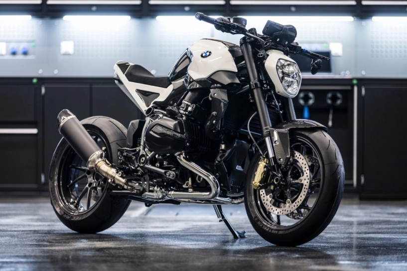 Siêu xe bmw r1200r độ cực chất theo phong cách streetfighter