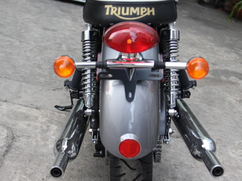  vẻ đẹp hoài cổ triumph bonneville t100 