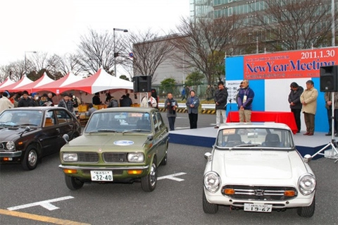  xe cổ tụ hội ở tokyo mừng năm mới 