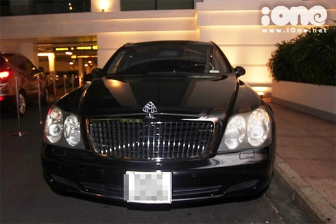  xe siêu sang maybach trong đám cưới jennifer phạm 