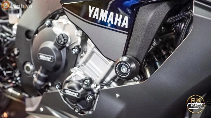 Yamaha r1 đen mờ siêu ngầu trong bản độ từ rk rider shop