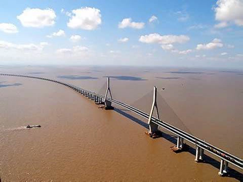 10 cây cầu dài nhất thế giới khiến du khách mê mẩn